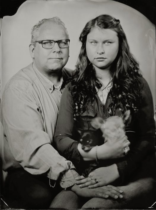 Dirk & Laura en de honden 18x24 cm Tintype gemaakt met het wetplate collodium procedé