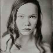 'Yente' 18x24 cm Tintype portret gemaakt met het wetplate collodium procedé